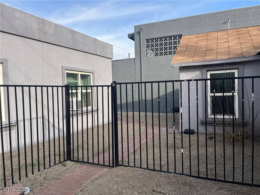 Las Vegas, NV 89101,817 Stewart AVE