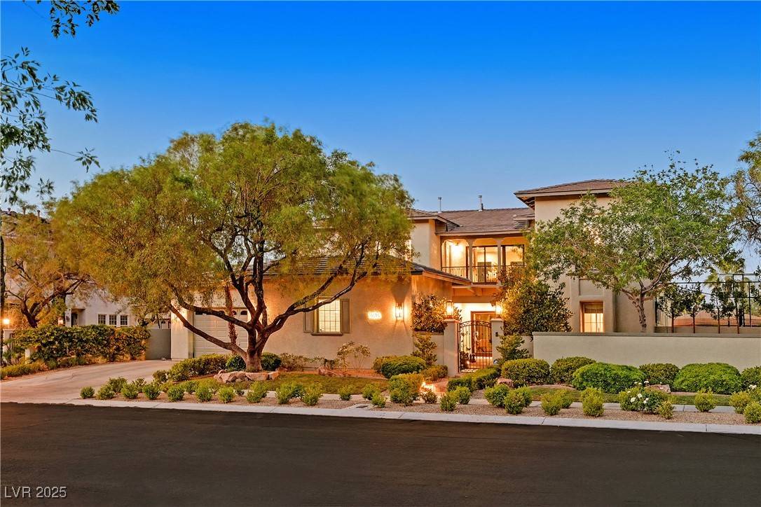 1404 Reisling CT, Las Vegas, NV 89144