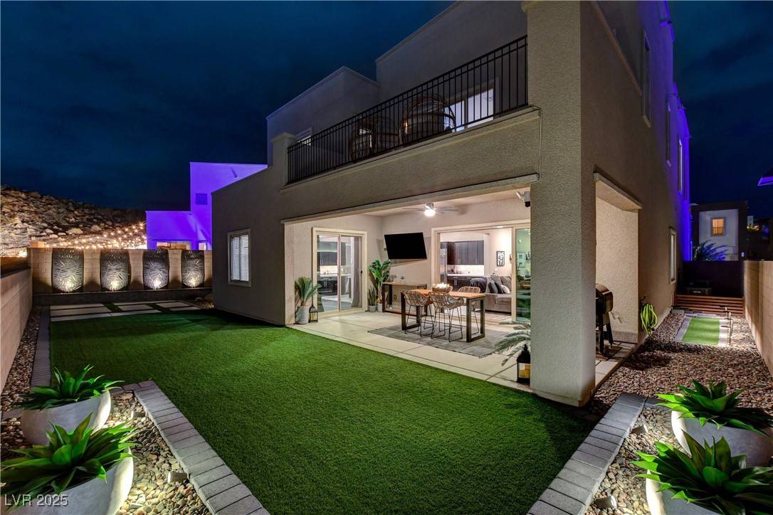 Henderson, NV 89052,746 Horizon Canyon DR