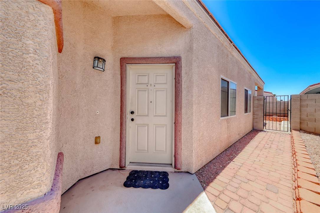 Las Vegas, NV 89106,1717 Dwayne Stedman AVE