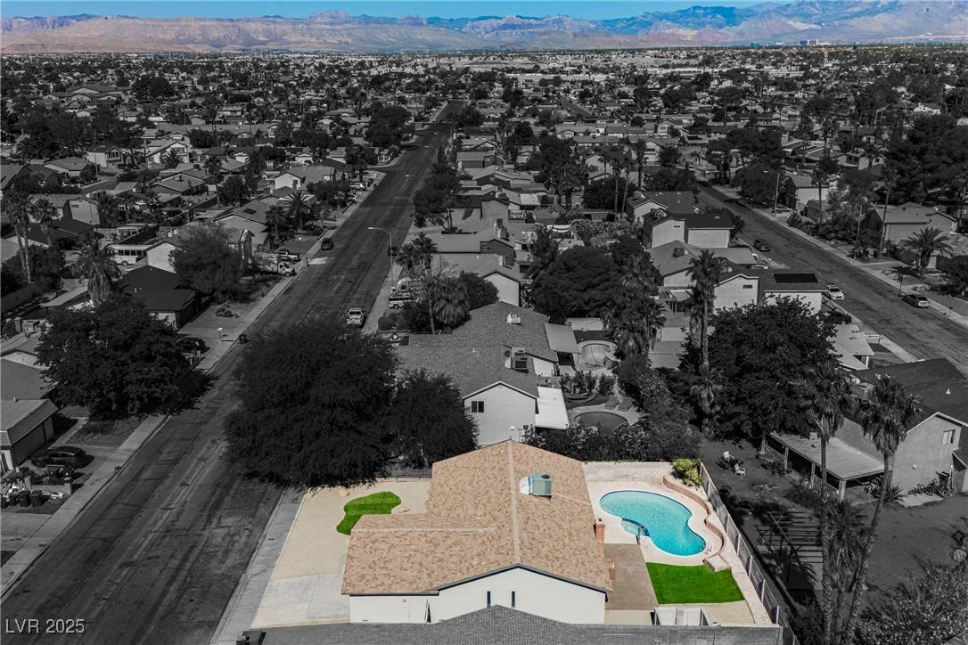 6330 Spring Meadow DR, Las Vegas, NV 89103