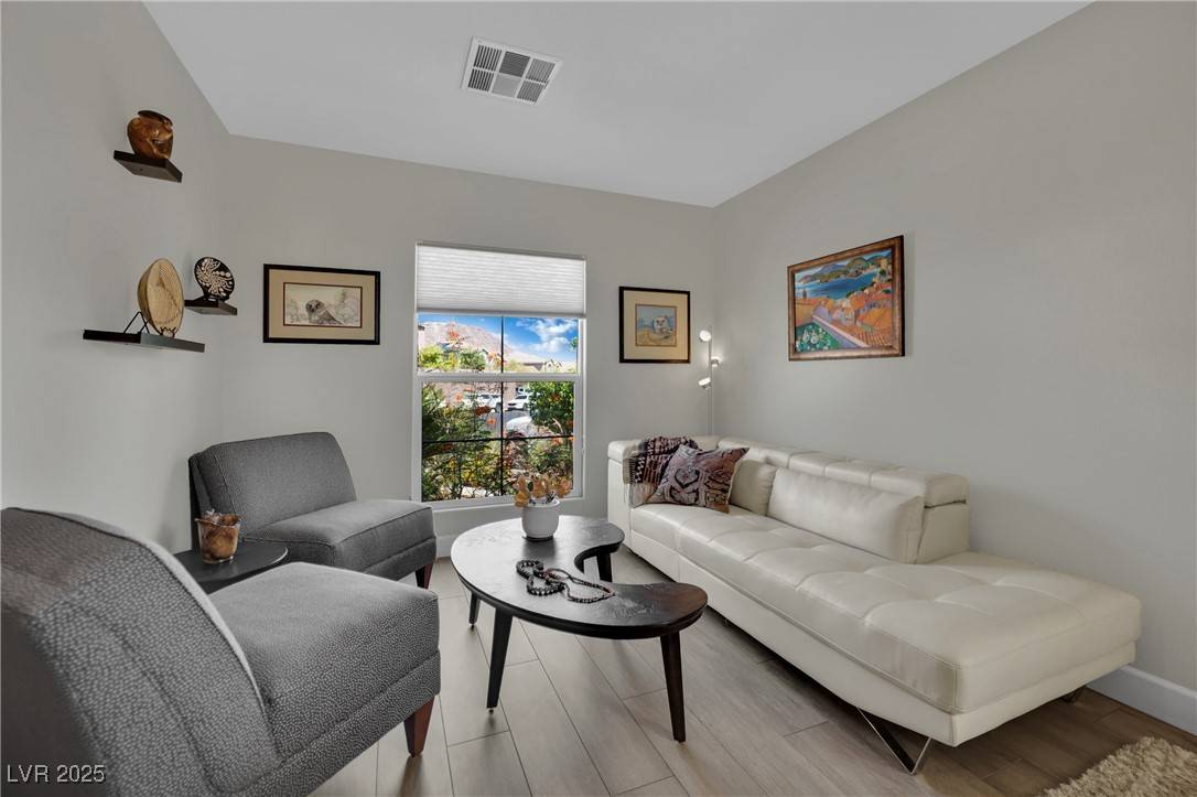 Henderson, NV 89002,15 Imposing Knoll AVE