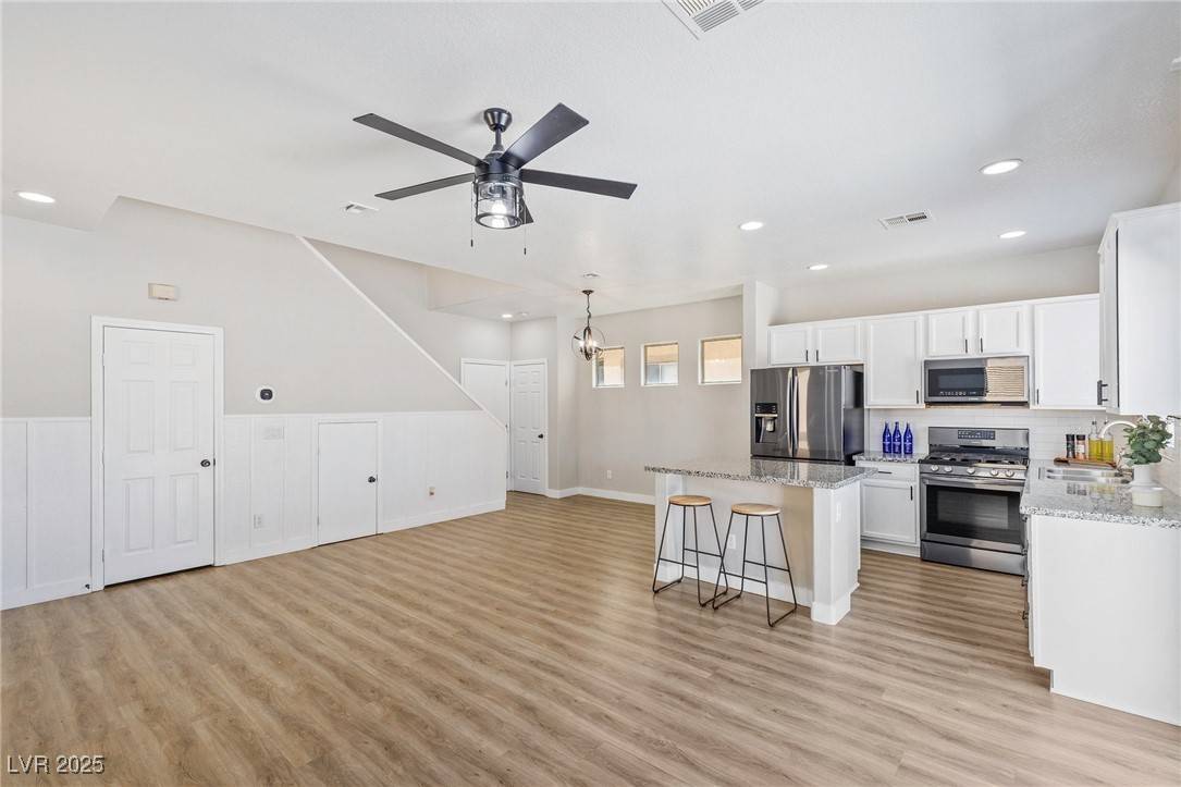 North Las Vegas, NV 89084,6525 Raven Hall ST