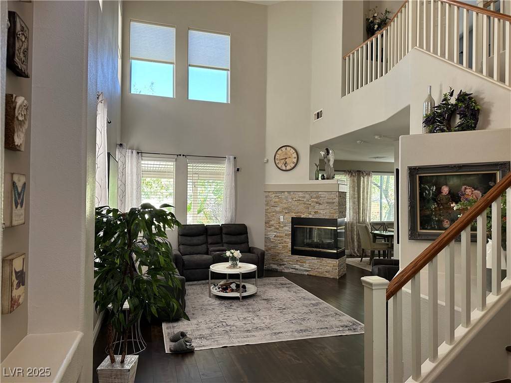 Las Vegas, NV 89117,1812 Warrenville ST