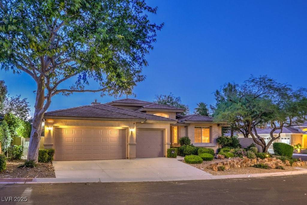 Las Vegas, NV 89145,10300 Wellside Hill AVE