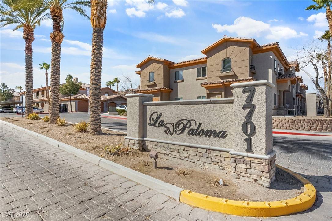 Las Vegas, NV 89113,7701 W Robindale RD #274