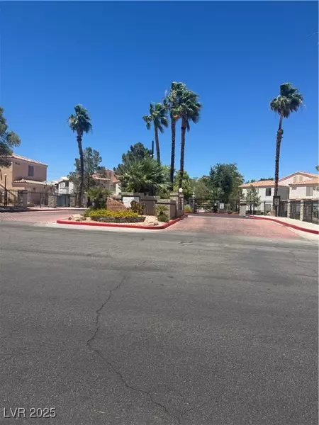 8452 Boseck DR #244, Las Vegas, NV 89145