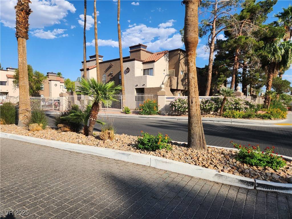 2986 Juniper Hills BLVD #202, Las Vegas, NV 89142