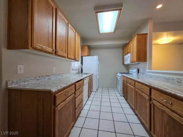 Las Vegas, NV 89115,1739 N Lamont ST