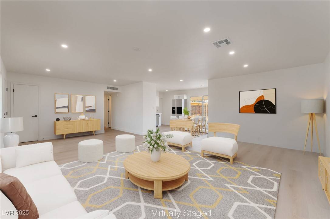 Las Vegas, NV 89107,6444 Bannock WAY