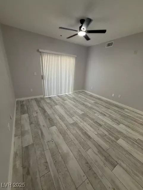 Las Vegas, NV 89149,6955 N Durango DR #1013