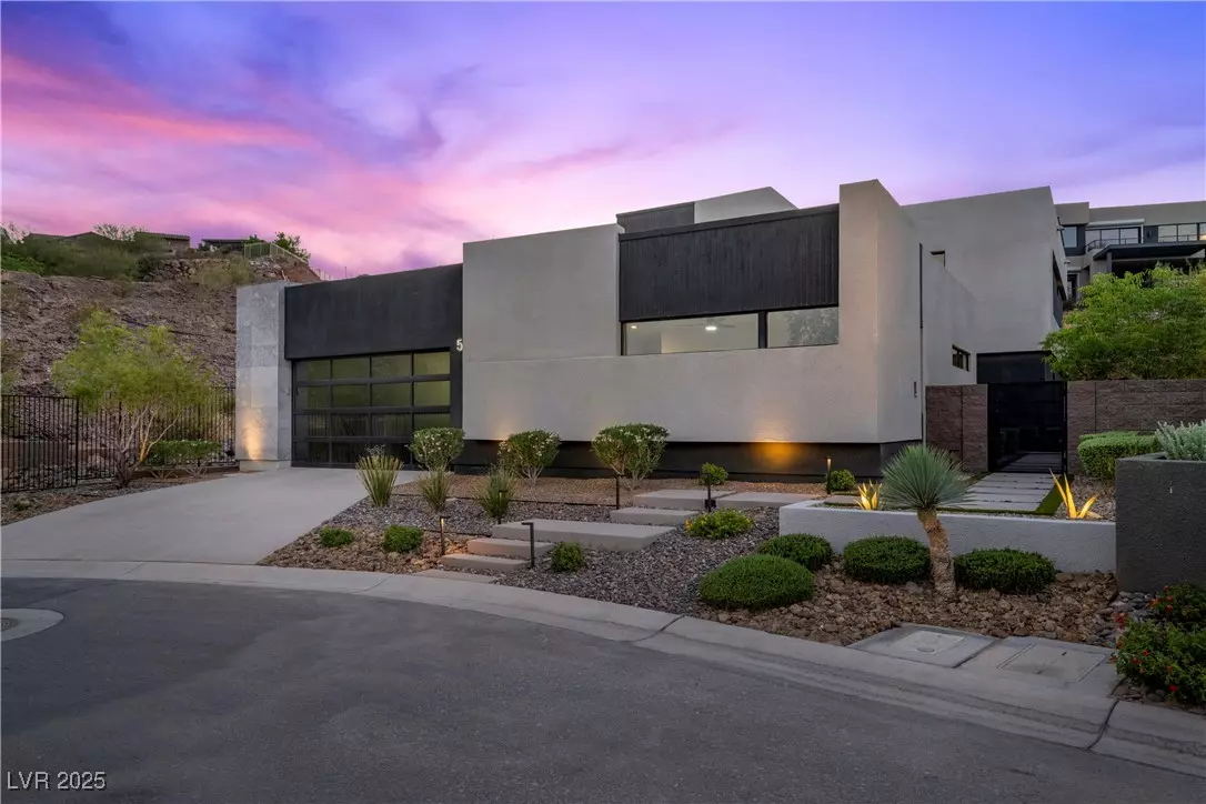 Henderson, NV 89011,5 Highland Cove LN