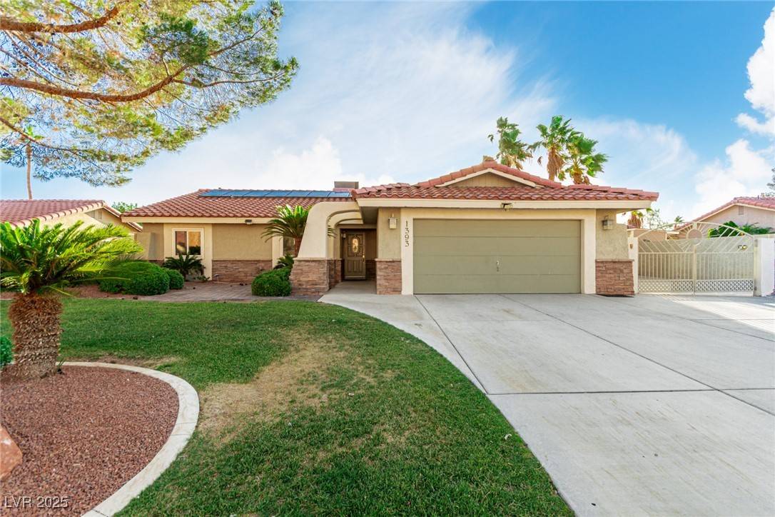 Las Vegas, NV 89110,1393 Calmview PL