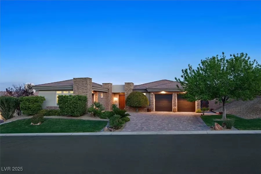 69 Tapadero LN, Las Vegas, NV 89135