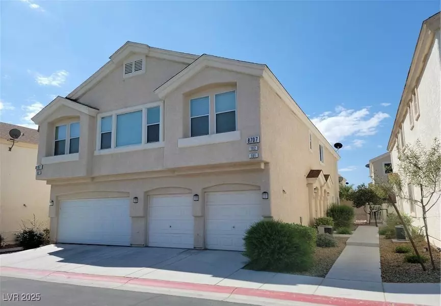 8707 Roping Rodeo AVE #102, Las Vegas, NV 89178