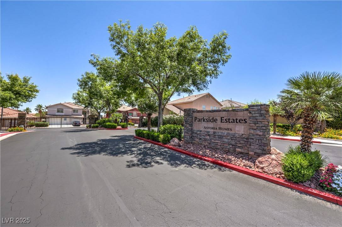 Las Vegas, NV 89143,8221 Ebony Peak ST