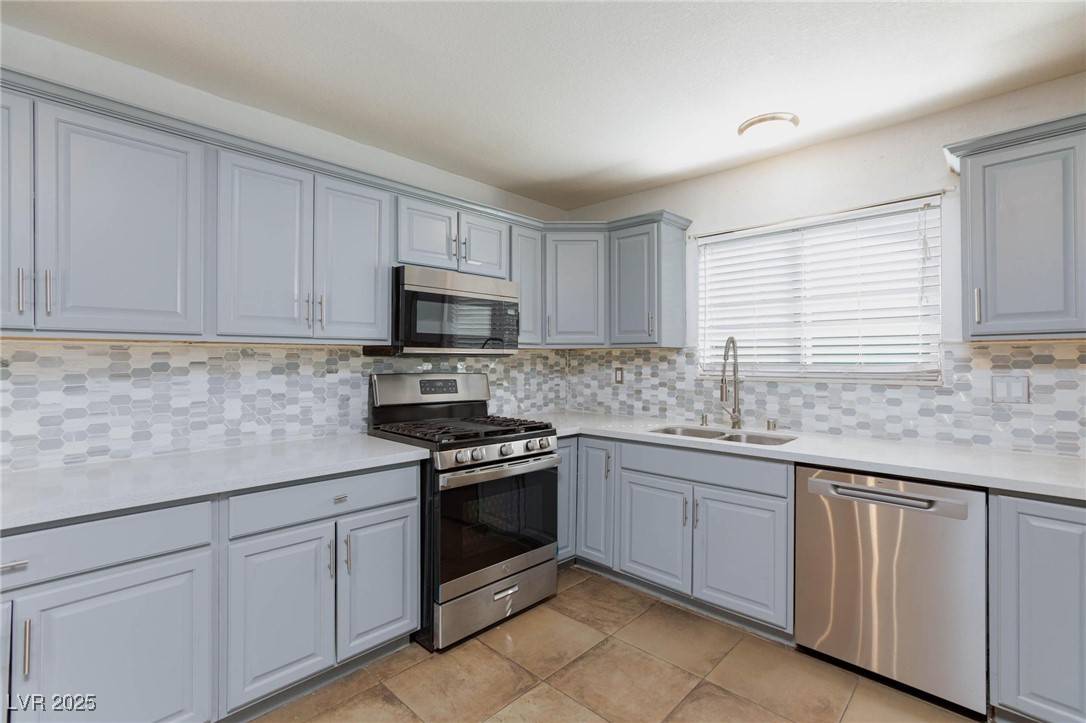 Las Vegas, NV 89102,1700 Ivanhoe WAY