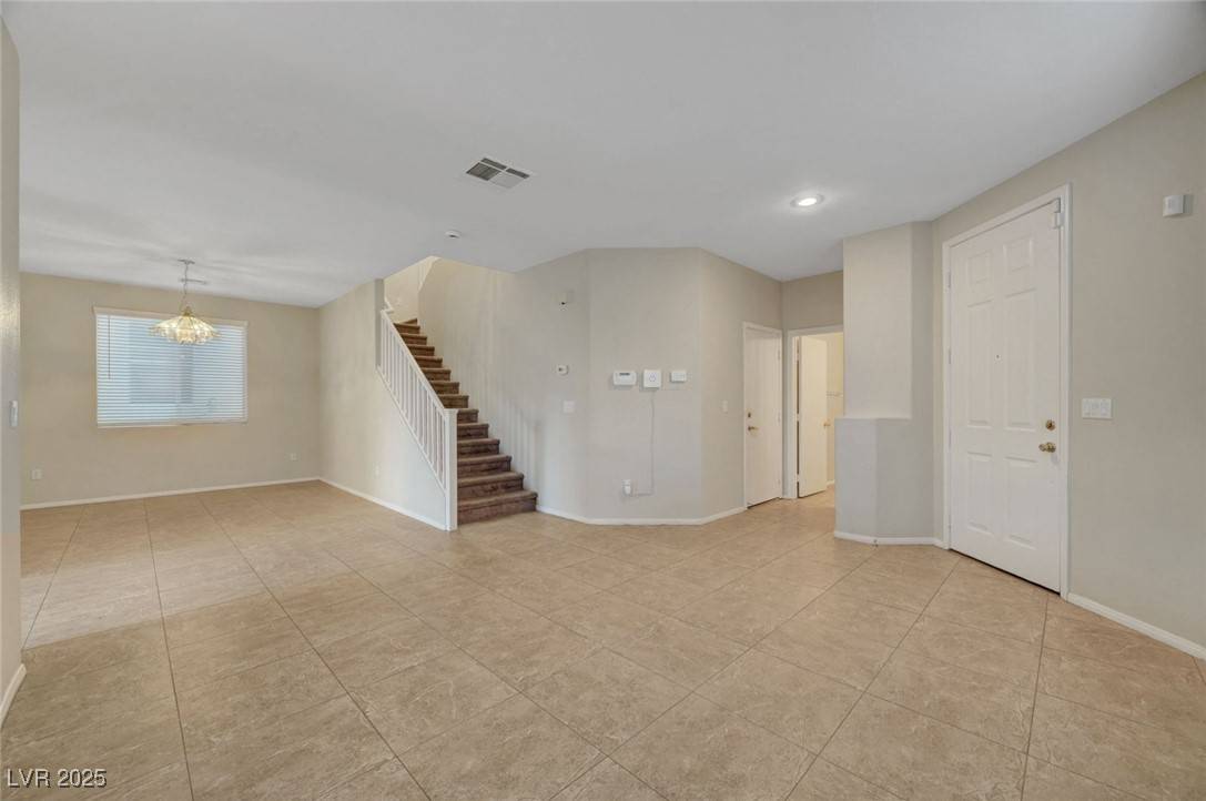 Las Vegas, NV 89148,189 Paxon Hollow CT