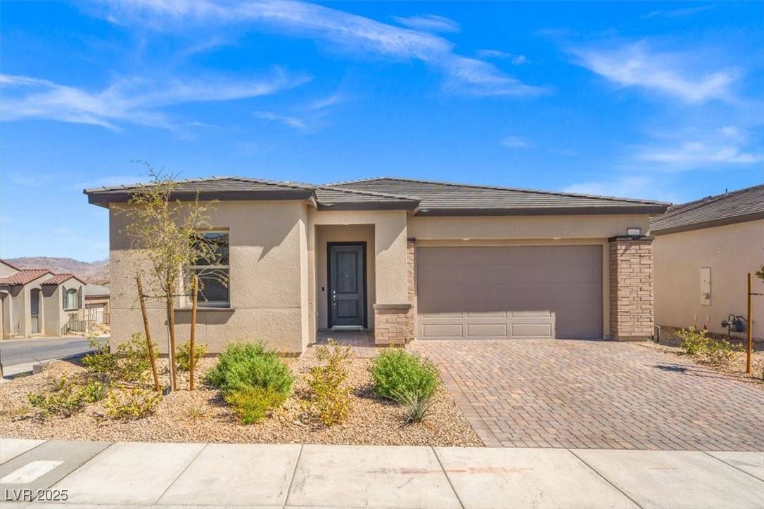 Las Vegas, NV 89143,10186 Zeta Tucana ST