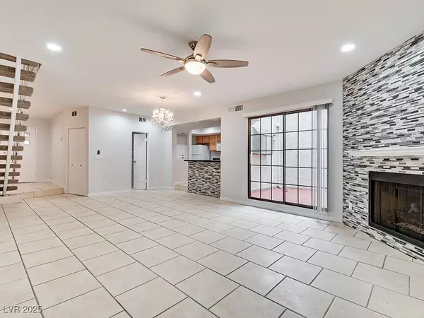 Las Vegas, NV 89146,4943 Schumann