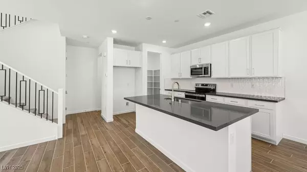 Las Vegas, NV 89138,1491 Melodic Lark DR