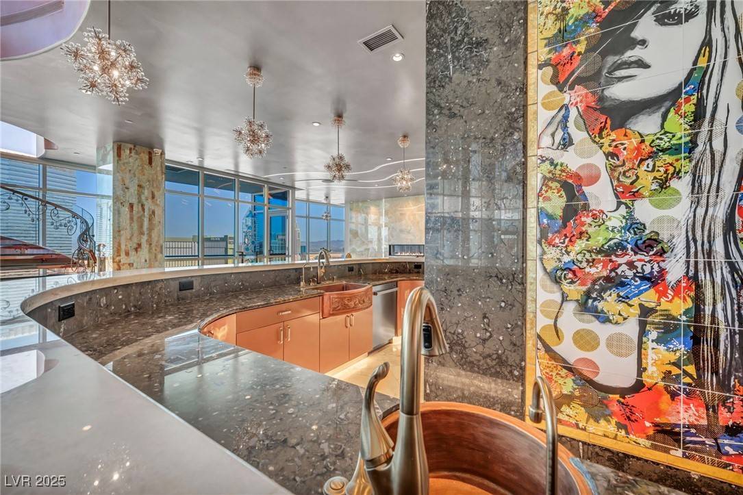 Las Vegas, NV 89103,4525 Dean Martin DR #2503