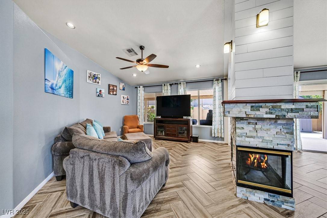 Henderson, NV 89002,100 Crossfoot Terrace CT