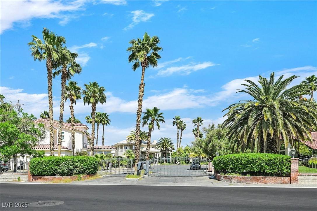 Las Vegas, NV 89146,3372 Westwind RD