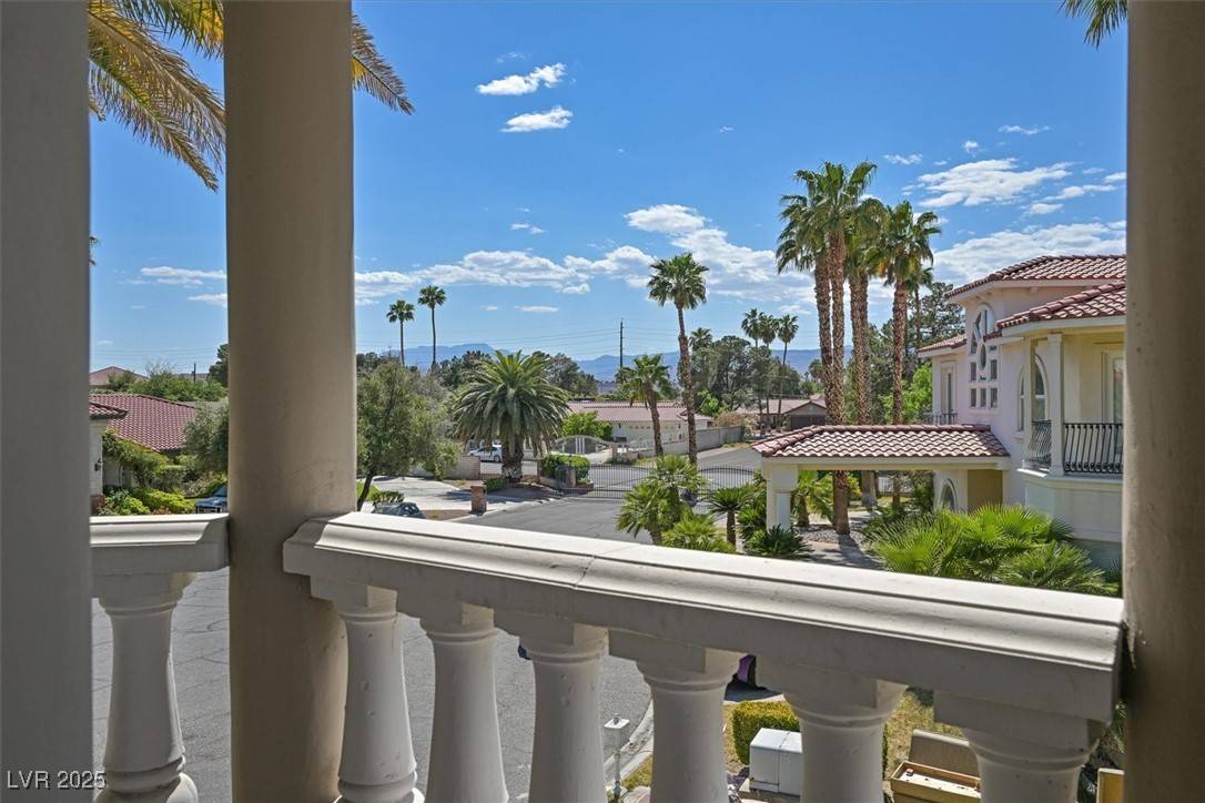 Las Vegas, NV 89146,3372 Westwind RD