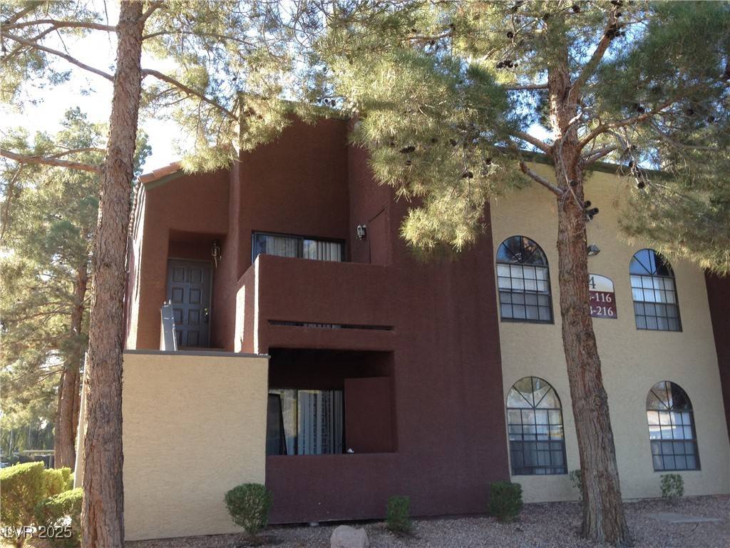 4050 PACIFIC HARBORS DR #214, Las Vegas, NV 89121