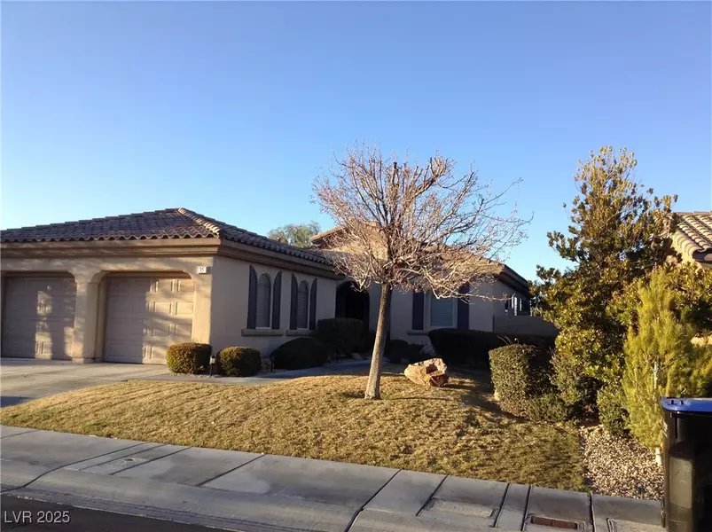 35 Emerald Dunes CIR, Henderson, NV 89052