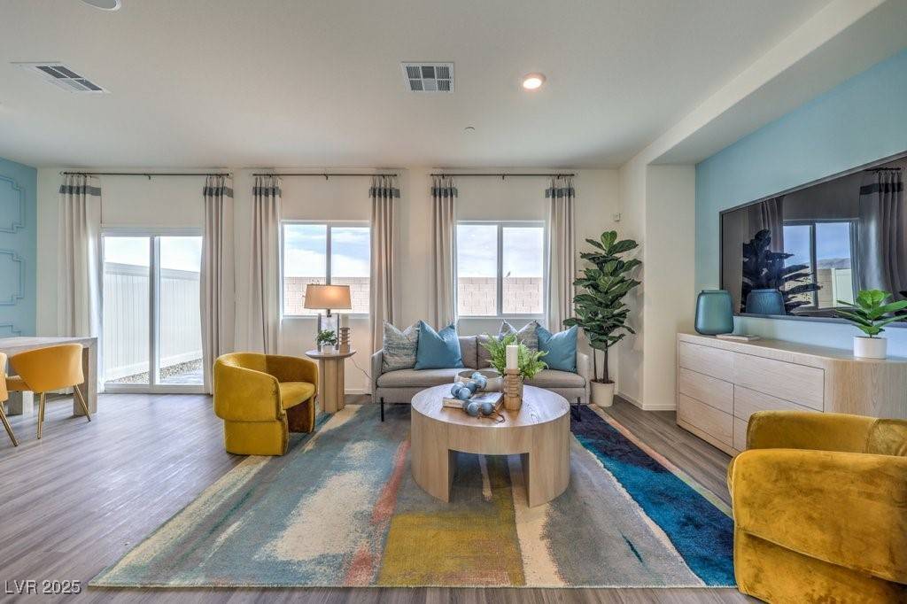 Las Vegas, NV 89084,7935 Pandora Sky ST #382