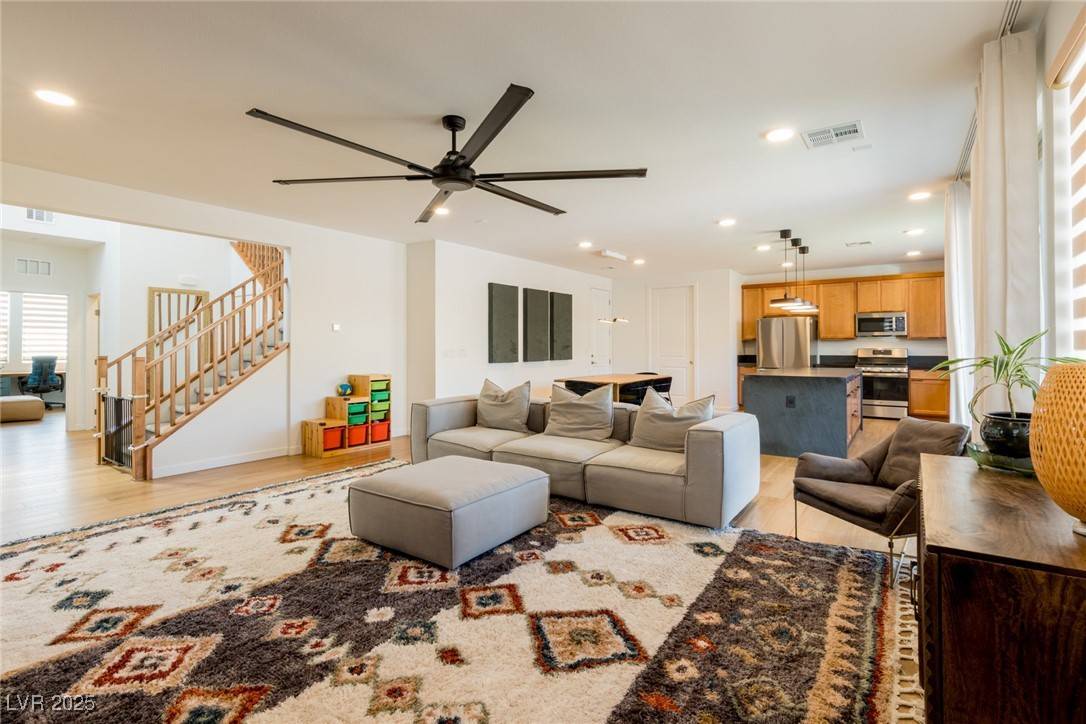 North Las Vegas, NV 89084,6927 Desert Finch ST