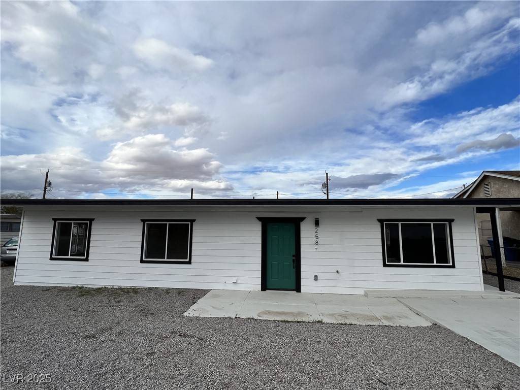 Henderson, NV 89015,258 W Basic RD