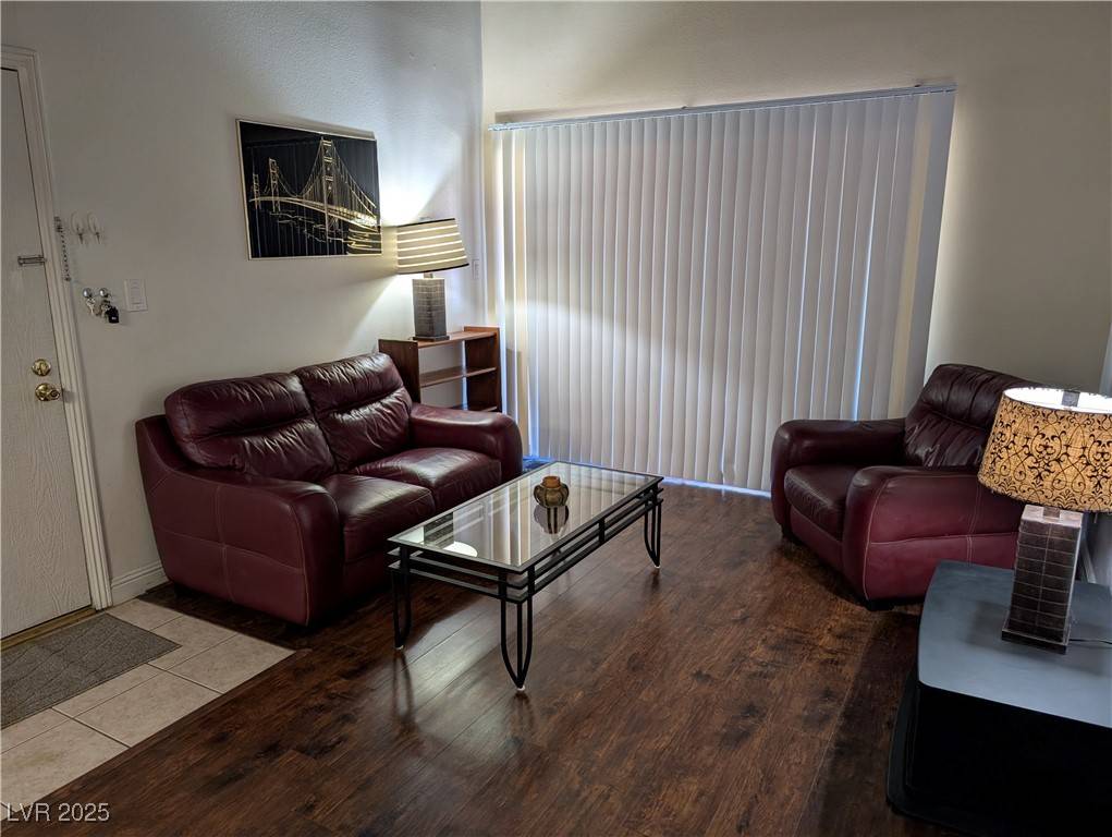 Las Vegas, NV 89119,1515 E Reno AVE #C207