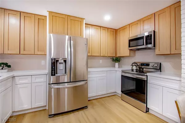 Las Vegas, NV 89121,233 Pecos WAY