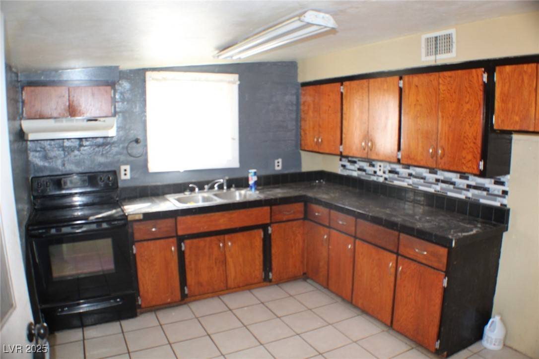Overton, NV 89040,192 W Alma AVE