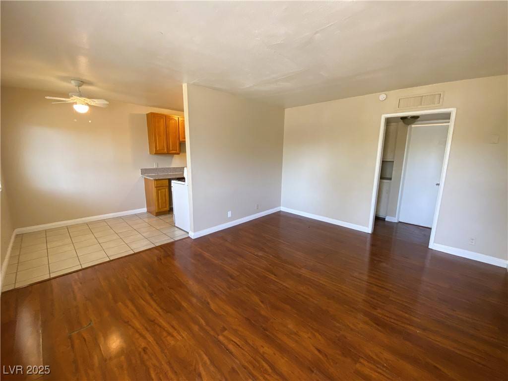 Las Vegas, NV 89102,230 W Boston AVE #9