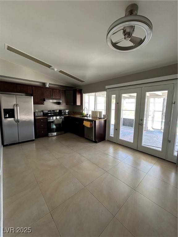 Las Vegas, NV 89119,5396 Chestnut ST