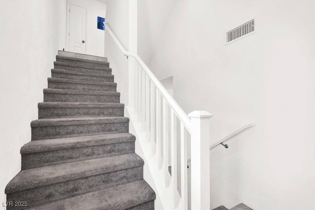 Las Vegas, NV 89149,8949 Merry Mullion CT