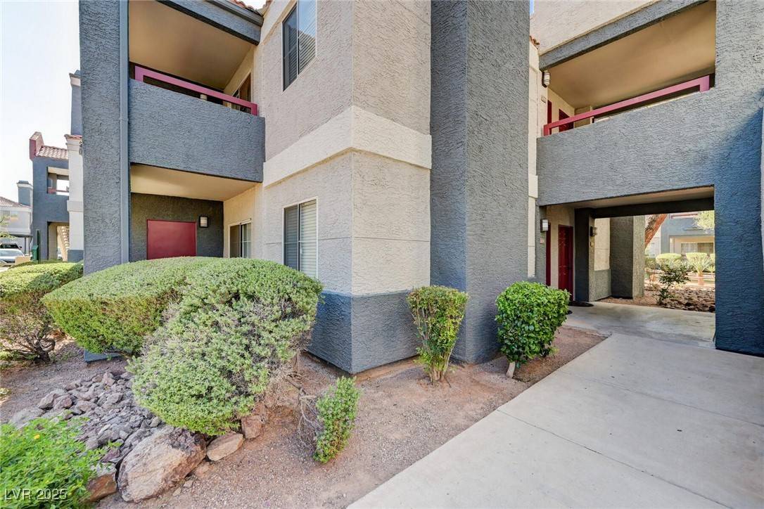 Las Vegas, NV 89117,8600 W Charleston BLVD #1059