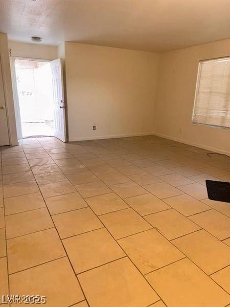 Las Vegas, NV 89115,1830 N Pecos RD #155