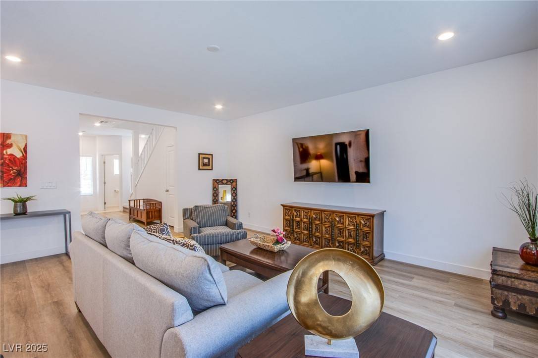 Las Vegas, NV 89141,10435 Rose Palisade ST