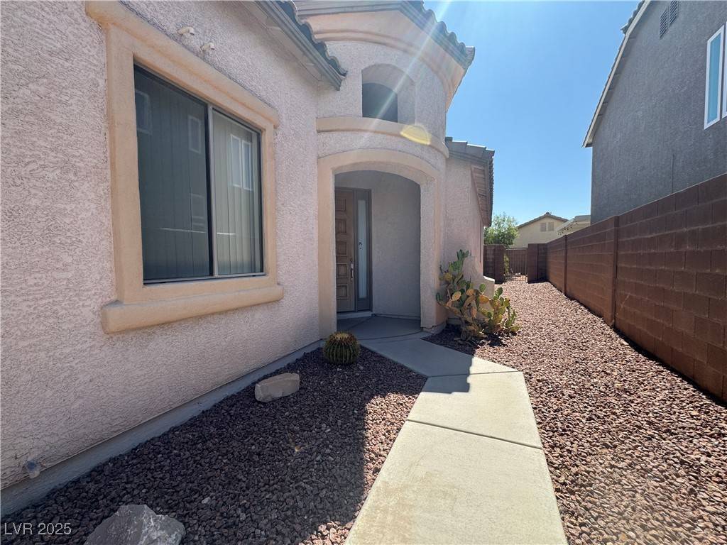 Las Vegas, NV 89141,11270 Tenza CT