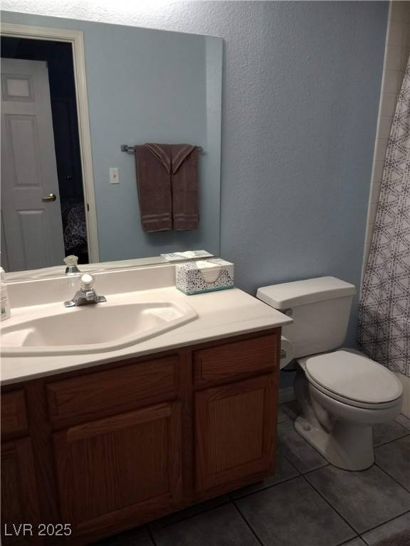 Las Vegas, NV 89145,8400 Running Deer AVE #102