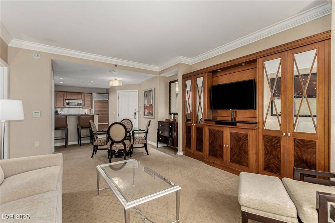 Las Vegas, NV 89109,135 E Harmon AVE #2702