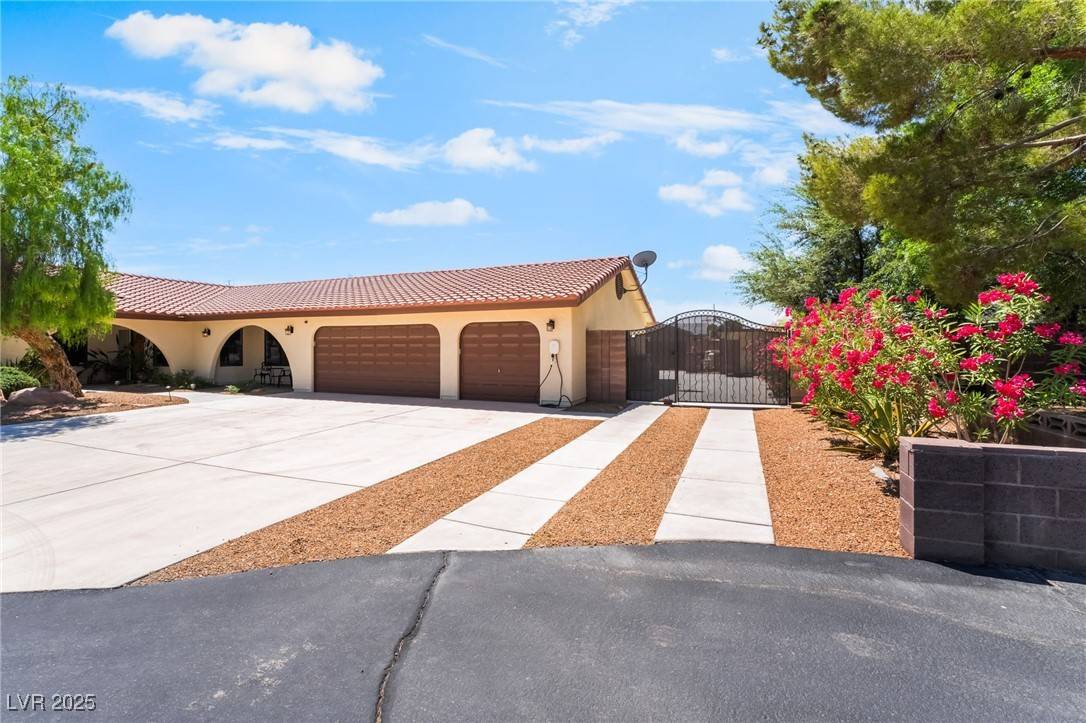 Las Vegas, NV 89139,9385 Mohawk ST