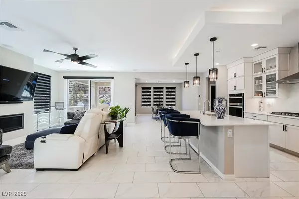 Henderson, NV 89011,23 Cliffwater ST