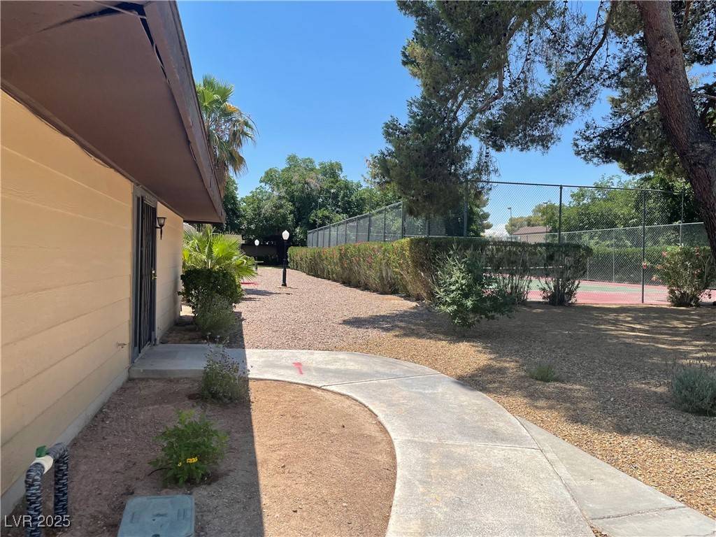 Las Vegas, NV 89103,6162 Meadow Vista LN