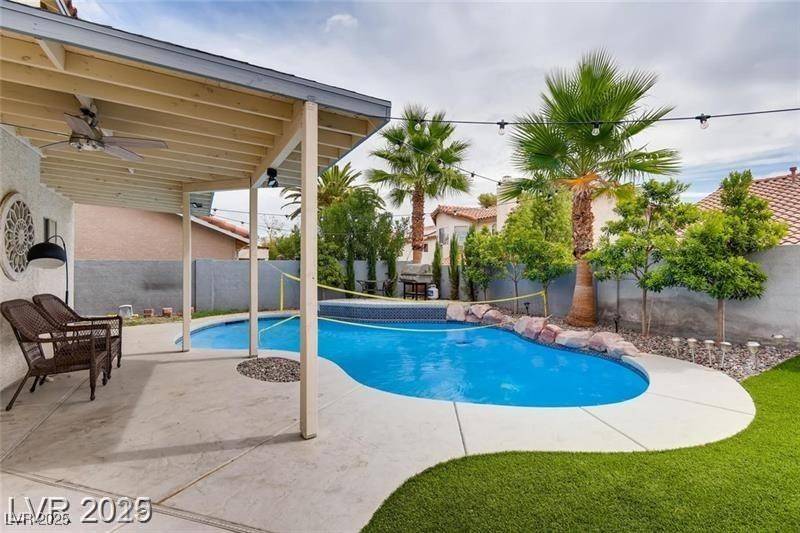 8645 Caribbean CT, Las Vegas, NV 89117